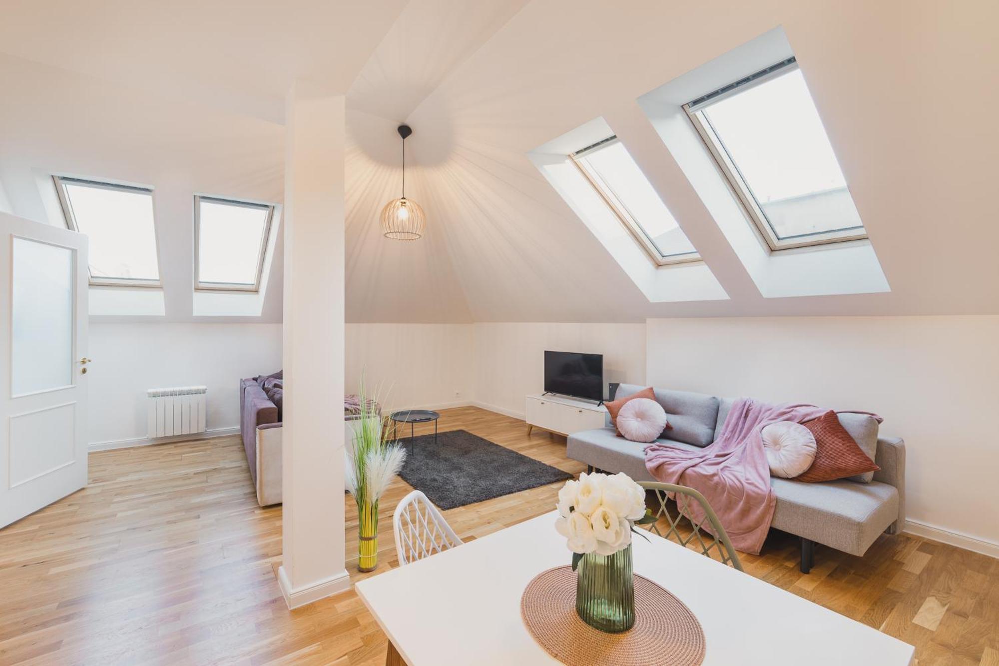 Royal Loft